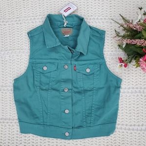 NWT Levi Strauss Denim Vest Size Medium. E1